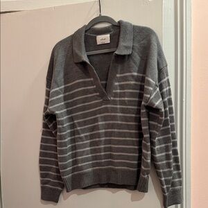 Aritzia wilfred V-Neck Sweater Large